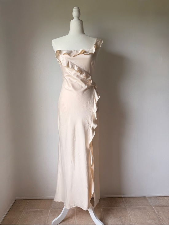 Selfie Leslie Dresses & Skirts - Satin Ruffle Midi Dress